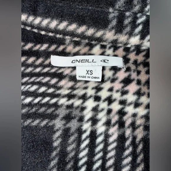 O’Neill Fleece Jacket/Flannel Print, size XS - Picture 4 of 4